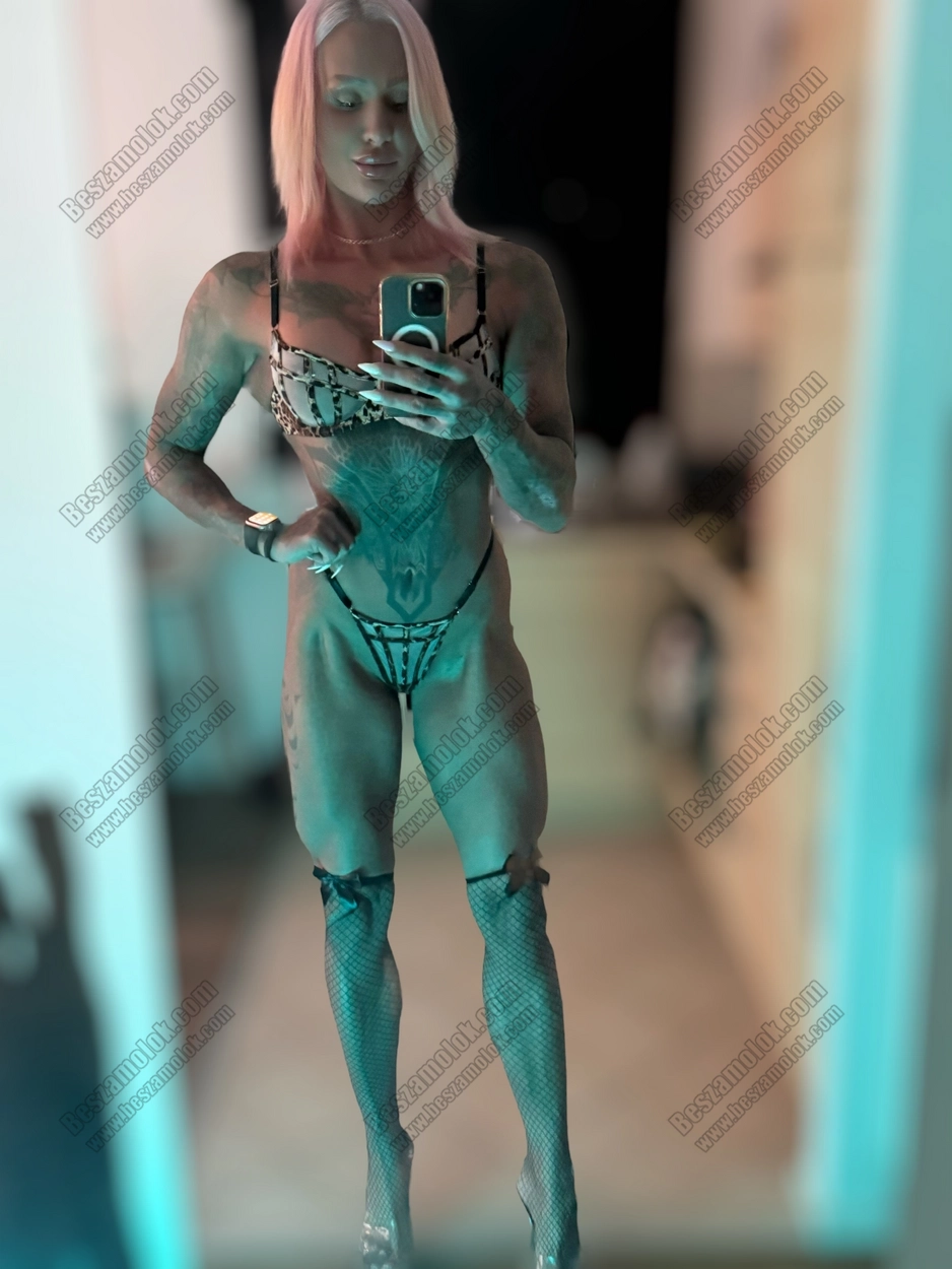 Dylan.Ryder mellszex profil kepes profil - mellszex.hu Dylan.Ryder - +36 30 143 7776 - mellszex foto