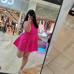 Kitti nagy mellű szexpartner 18 éves